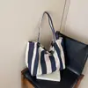 Bolso de Playa Rayado de Color Contrastante Fresco de Moda 2025 Nuevo Verano Casual Tote de Gran Capacidad Bolso de Hombro