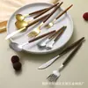 Acero Inoxidable 304 Vajilla para Comida Occidental Portuguesa Vajilla con Textura de Madera Japonesa Cuchillo, Tenedor y Cuchara con Mango de Imitación Madera Juego de Vajilla