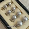 Pendientes de botón S999 Plata Pura Sangre Azul con Luz Fría Iridiscente Perla Blanca Australiana para Mujer Sin Lóbulo Perforado, Pendientes de Clip con un Toque de Lujo de Alta Gama