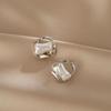 Pendientes de perlas geométricas de plata francesa para mujer, diseño de nicho, sencillos, exquisitos, a la moda, combinables para uso diario, de alta gama.