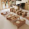 Café Loja de Chá com Leite Deck Sofá Loja de Sobremesas Padaria Loja de Bolos Área de Descanso Mesa e Cadeira para Negociação Combinação Estilo Wabi-sabi