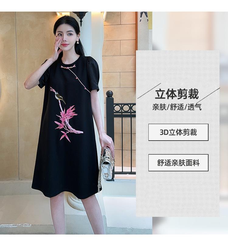 跨境淘货源分销2024春夏秋季裙子新款，街头潮流减龄小个子爆款欧货网红款，运动休闲运动气质休闲时尚流行新款春夏秋装，春夏秋装女装时尚套装女装春夏秋季套装女套装女女士运动服裙子单件连衣裙淑女风格女装时尚裙子盐系休闲女装2024百搭设计感小众洋气阿里国际站跨境采购Cross-border, online source, distribution 2024 spring and summer autumn, skirts, new styles, street trends, age reduction, small, explosive, European goods, network red, sports, leisure sports, temperament leisure, fashion popular, new spring and summer autumn clothing, spring and summer autumn women's clothing, fashion, suit women's clothing, suit women, women's sportswear, skirt single, dress, lady style, Women's fashion skirt, salt department, casual women's dress, 2024, everything, design sense, niche, foreign style, Ali International Station, cross-border procurement