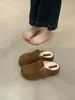 Mocassins Slip-On com Forro Peludo, Bico Largo, Aumenta a Altura, Solado Grosso, Bico Fechado, Lã de Cordeiro, Estilo Birkenstock, Mules para Mulheres no Inverno