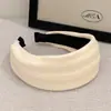Faixa de Cabeça de Aba Larga para Outono Inicial para Mulheres Novo Estilo 2025 Faixa de Cabelo Diária para Lavar o Rosto, Acessório de Cabelo Elegante de Moda de Alta Qualidade