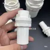 Entrada y salida de agua de PVC, conexión directa al tanque de agua o cubo, roscas internas y externas para un ajuste seguro, adecuado para cajas de volquete, estanques de peces de lona y paso directo a través de paneles