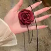 Colar Vermelho Retro Rosa Francês, Design Criativo de Nicho, Acessório de Pescoço Tira de Clavícula Personalizado de Alta Qualidade