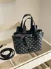 Bolso de mano de gran capacidad con lunares para mujer, nuevo bolso de hombro de moda 2026, bolso cruzado de nicho estilo coreano