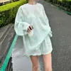 Conjunto feminino estilo minimalista, nova coleção verão 2026, conjunto de duas peças de alta qualidade com camiseta redonda casual de caimento solto e shorts modeladores