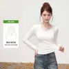 Camiseta de mujer sexy con escote en V de encaje, hombro normal, manga larga, color liso, corte ajustado, que realza la figura, capa base para otoño/invierno, top moderno y elegante