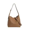 Bolsa de Design Nicho Retrô para Mulheres Inverno 2025 Nova Moda Tendência Bolsa Almofada de Ombro Textura de Couro Macio Bolsa Transversal