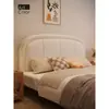 Hay Tres Tipos de Camas Dobles Modernas Minimalistas para Dormitorio Principal Hechas de Piel de Vaca de Flor Entera con un Diseño Suspendido, que Cuentan con un Cabecero Suave de Cuero