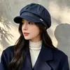 Nueva colección de principios de otoño: elegante gorra octagonal con sutiles adornos, que irradia un ambiente sofisticado y elegante. Estilo coreano, versátil, transpirable y favorecedor para el rostro. Perfecto para primavera y otoño