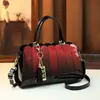 Bolsa de Mão Patchwork Elegante Versátil Nova Moda High-End 2026 Bolsa Feminina Bolsa para Mãe Bolsa Transversal de Couro Genuíno