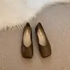 Zapatos Mary Jane planos de estilo francés para mujer, nuevo modelo de verano 2026, zapatos de corte bajo de una sola pieza para embarazadas, adecuados para combinar con faldas, zapatos de vestir de noche