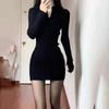 Vestido Bodycon Preto Novo Estilo Outono 2026 para Mulheres, Caimento Justo, Manga Longa, Vestido Curto com Zíper