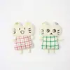 Acessórios de boneca de tecido xadrez estilo Chanel coelho boneca de tecido coelho acessórios de boneca gato de desenho animado coelho suspensórios urso de pelúcia brinquedo roupas feito à mão diy
