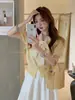 Cardigan de Tricô Curto com Renda Doce Estilo Coreano para Mulheres Verão 2025 Top Fino com Laço