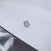 Venta Caliente Transfronteriza Estilo Metal Frío Clip para Oreja Hueco Personalizado Celebridad de Internet Tallado Retorcido Sin Perforación Accesorios para Orejas