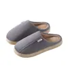 Zapatillas de algodón cálidas para hombre y mujer, estilo pareja otoño e invierno, para interior, antideslizantes, de suela gruesa, zapatos de algodón con suela suave de felpa