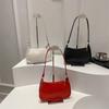 Bolso cuadrado pequeño y elegante con estampado de cocodrilo retro, popular bolso de hombro de verano 2025, bolso cuadrado pequeño informal de estilo occidental para axilas.