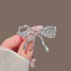 Dulce Estilo Miu~ Pinza para el Cabello de Lazo con Pedrería Plateada con Diseño de Metal Líquido, Pinza para Flequillo, Pinza de Pato, Pinza Lateral