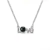 Estilo Europeo y Americano 100 Idiomas Mismo Estilo de Tiktok Te Amo Iloveyou Collar de Acero de Titanio con Proyección para Mujer, Sencillo y con Sensación de Lujo Ligero
