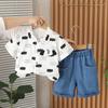 Ropa de verano para niños de moda 2025 verano nuevo niño pequeño estilo extranjero estampado completo camisa de dibujos animados manga corta dos piezas al por mayor