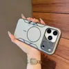 Aplicável ao iPhone 18promax Skin Armadura Sensação Magnética Capa de Telefone para Apple 17pro Simples Anti-queda Capa Protetora