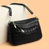 Bolsa para Mãe de Meia-Idade Feminina 2025 Nova Moda Exportação Bolsa de Ombro Transversal Atmosférica de Mão Feminina Tendência