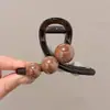 Elegante pinza de garra floral para peinado semi-recogido, nuevo modelo 2026 para mujer, pinza de tiburón de tamaño mediano para la parte trasera de la cabeza, accesorio para el cabello