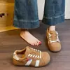 Zapatillas deportivas de entrenamiento alemanas rojas tipo Birkenstock de suela gruesa versátiles para mujer, nuevas zapatillas deportivas casuales populares para otoño de 2026 para mujer