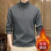 Camiseta Masculina de Veludo Alemão Bonita com Gola Alta e Manga Comprida Top Quente Masculino Versátil Pulôver Meia Gola Alta Moletom com Botões