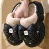 Chinelos de Algodão de Salto Alto para Mulheres, Chinelos Domésticos de Solado Grosso para Inverno com Laço, Forrados com Lã Sintética de Inverno, Espessados, Quentes, Casuais, para Uso Externo, de Solado Plano