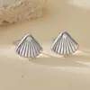 Pendientes de abanico de vacaciones en la playa con explosiones transfronterizas de plata esterlina S925, pendientes geométricos de moda de alta gama para otoño e invierno para mujer