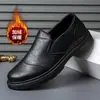 Sapatos Masculinos de Bico Redondo de Alta Qualidade, Novos Sapatos Masculinos de Couro de Outono, Tendência com Sola Grossa, Respiráveis, Moda Versátil, Sapatos Business Casual
