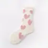 Meias Outono e Inverno Femininas de Coral Sem Fiapos Amor Espessadas Quentes Meia de Cano Médio Estilo Japonês Lua Dormindo Meias de Chão