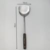 Espátula de Aço Inoxidável com Cabo de Madeira e Furo para Pendurar, Design Espessado, Adequada para Uso Doméstico, Espátula de Cozinha, Espátula de Fritura para Cozinha, Pá de Fritura