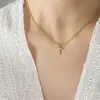 Collar con colgante de rueda de la fortuna transfronteriza con acero de titanio chapado en oro y circonita, 26 letras, cadena para la clavícula, fabricantes, venta al por mayor de accesorios