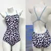 Traje de baño profesional de carreras para mujer para dropshipping, de una sola capa, una pieza, estampado de leopardo, corte bajo, cobertura completa de cadera, traje de baño conservador para piscinas