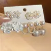 Set de Aretes de Flor con Perlas Incrustadas de Diamantes Aguja Plateada, Aretes Retro Elegantes Versátiles, Aretes de Lujo Ligero de Gama Alta para Mujeres