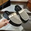 Sandalias de Verano para Mujer con Suela Gruesa 2026 Estilo Nuevo Transpirables de Punta Cerrada Medio Tejidas Deslizables Chanclas de Cuña