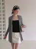 Top xale de tricô cinza estilo francês com proteção solar de seda gelada para mulheres, peça externa tipo regata de verão, cardigã transparente para ar condicionado