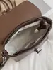 Bolso Cuadrado Pequeño de Color Sólido de Moda para el Trabajo y los Viajes Diarios, Nuevo Estilo Verano 2026, Elegante y de Aspecto de Alta Calidad, Bolso Cruzado Sencillo