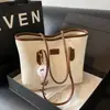 Bolso de hombro de gran capacidad, bolso de mujer, nuevo estilo 2026, casual y versátil, con un aspecto sofisticado, adecuado para la escuela y el trabajo