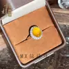 Anel de Calcedônia Amarela Natural Formato de Ovo Oval Abertura Ajustável Presente Cabochão Ágata Amarela Pedra de Jade Anel de Dedo Feminino
