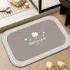 Tapete de Chão Simples e Luxuoso de Terra de Diatomáceas com Trevo de Quatro Folhas para Entrada de Banheiro, Tapete Absorvente de Água Secagem Rápida, Tapete de Banheiro Antiderrapante