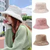 Sombrero de Pescador de Felpa Otoño e Invierno Estilo Coreano para Mujer Versátil Adelgazante de Rostro Engrosado Cálido Sombrero para el Sol Sombrero Estilo Japonés de Celebridad de Internet Venta al por Mayor
