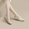 Populares zapatos Mary Jane de mujer que aumentan la altura, nuevos de otoño 2026, casuales franceses, cómodos, zapatos pequeños de cuero para combinar con faldas