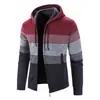 Comercio exterior transfronterizo 2024 nuevo color a juego suéter con terciopelo interior talla grande hombre suéter a rayas cárdigan para hombre abrigo con capucha
