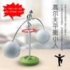 Equilibrio de Golf Pequeño Iron Man Rotación 360 grados Oscilación Sin Volcar Base de Plástico Decoración Creativa de Escritorio Regalo